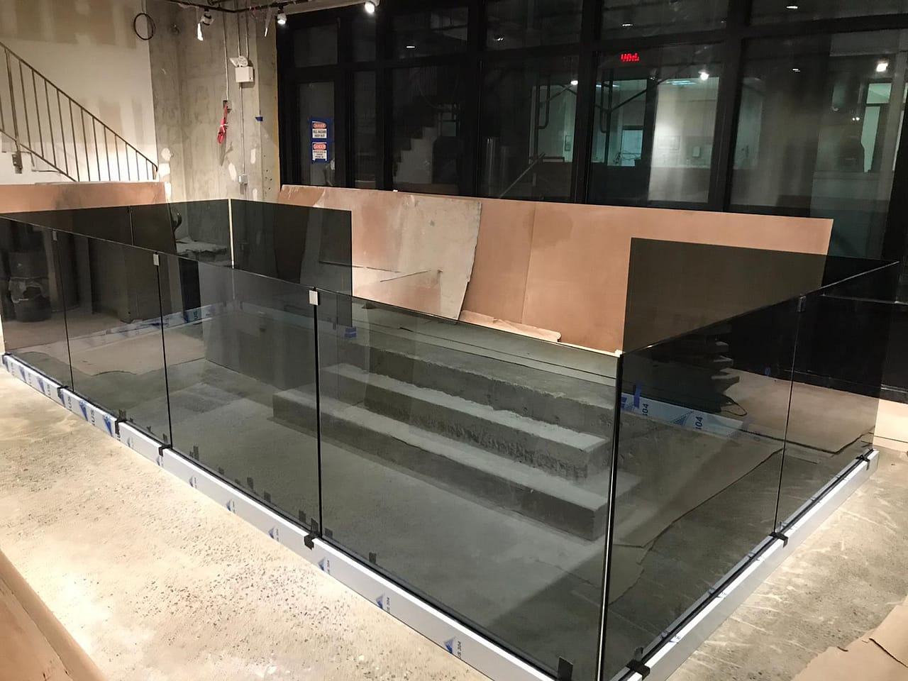 Glass stairs railing in New York