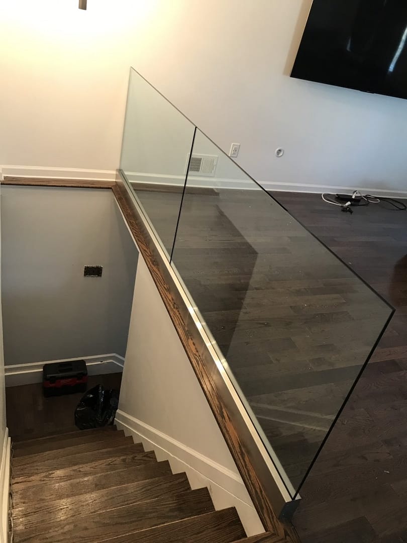 Glass stairs railing