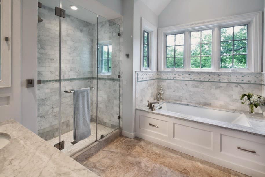 Frameless glass shower doors